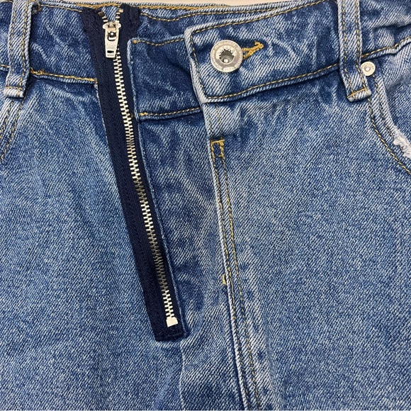 #125 Zara TRF IX'D Makers Distressed Denim Skirt with Raw Hem - Picture 2 of 9